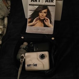 Airbrush w 3 foundations, blush & bronzer